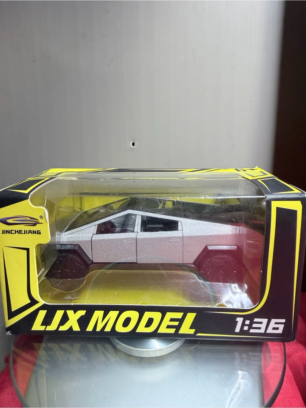 Lix Model 1:36 Silver Kids Toy Truck by